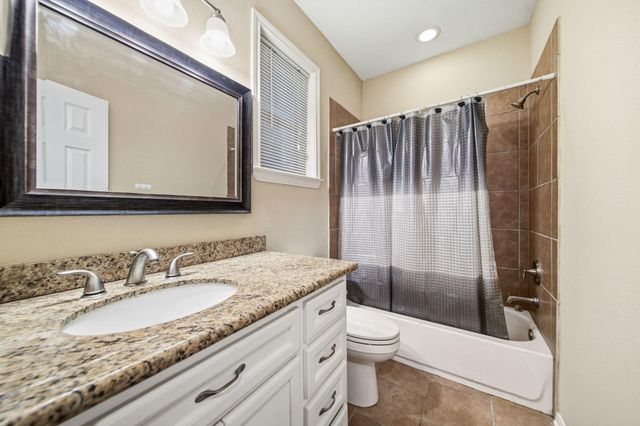 5303 Avenue J, Houston, TX 77011