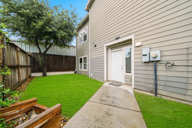 5303 Avenue J, Houston, TX 77011