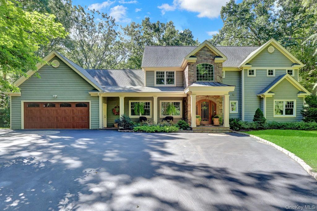 53 Bell Circle, Port Jefferson, NY 11777 — exterior