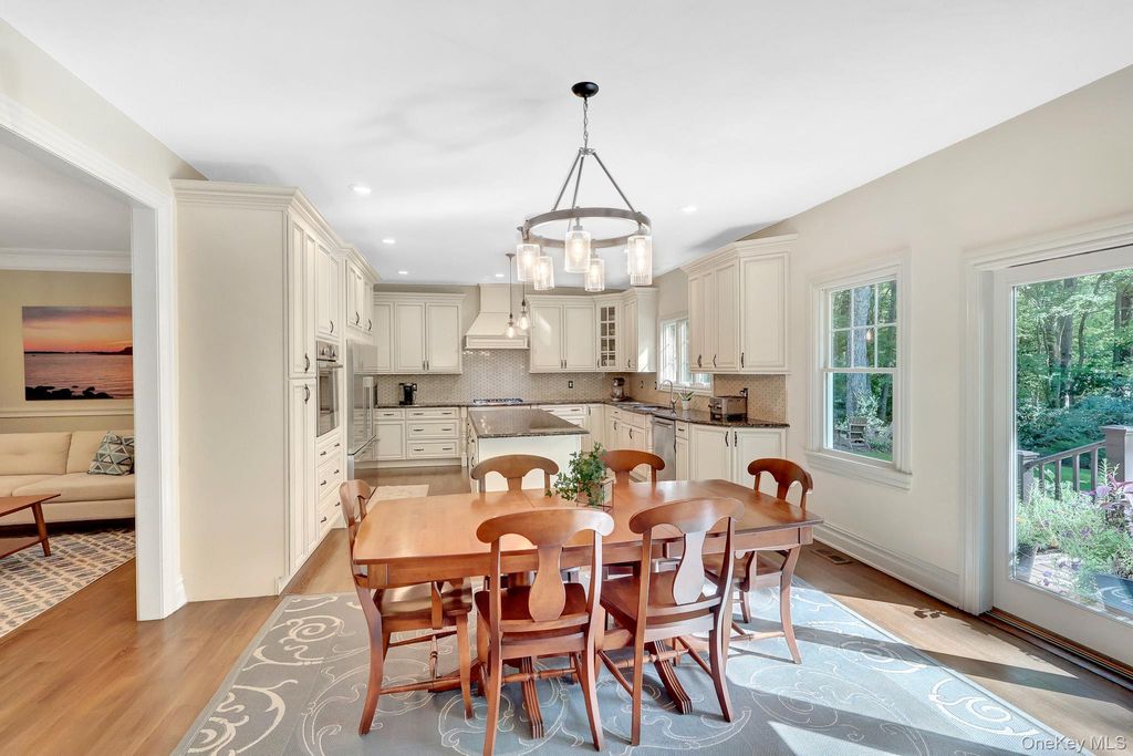 53 Bell Circle, Port Jefferson, NY 11777 — photo 5