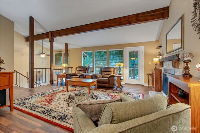33762 32nd Avenue SW, Federal Way, WA 98023