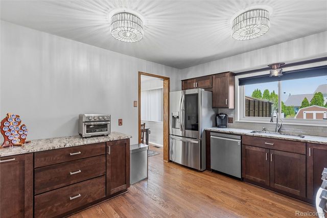 25030 Balsam Drive, Brownstown Charter Township, MI 48134