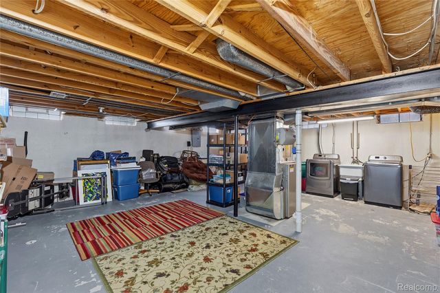 25030 Balsam Drive, Brownstown Charter Township, MI 48134