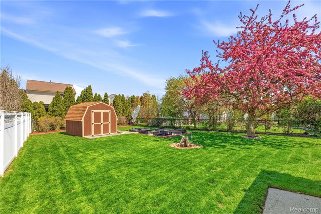 25030 Balsam Drive, Brownstown Charter Township, MI 48134