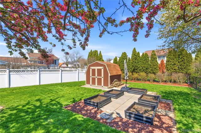 25030 Balsam Drive, Brownstown Charter Township, MI 48134