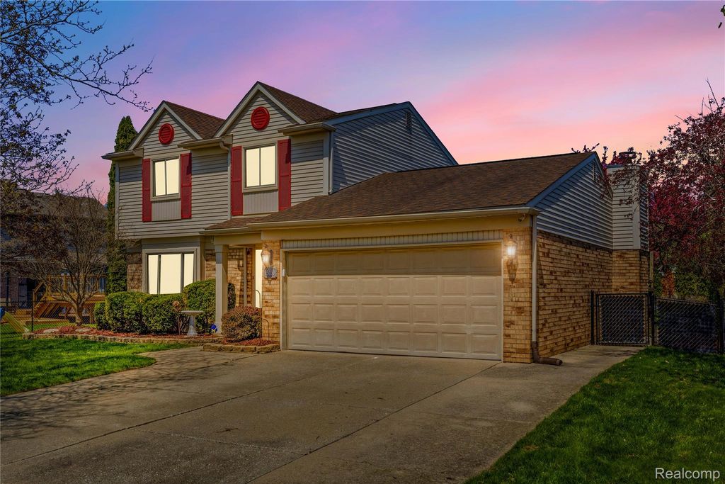 25030 Balsam Drive, Brownstown Charter Township, MI 48134
