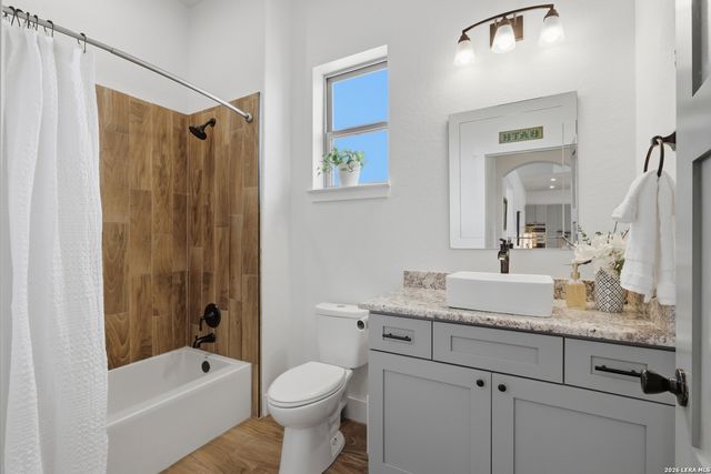 323 BOSQUE RDG, Spring Branch, TX 78070