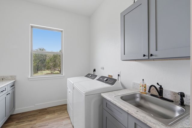 323 BOSQUE RDG, Spring Branch, TX 78070