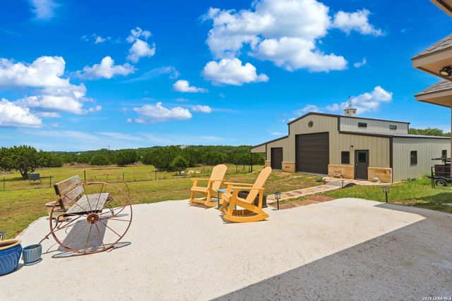 323 BOSQUE RDG, Spring Branch, TX 78070