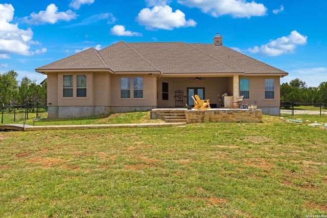 323 BOSQUE RDG, Spring Branch, TX 78070