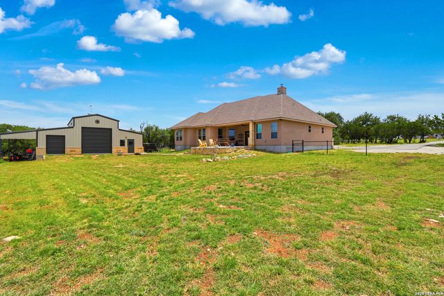323 BOSQUE RDG, Spring Branch, TX 78070