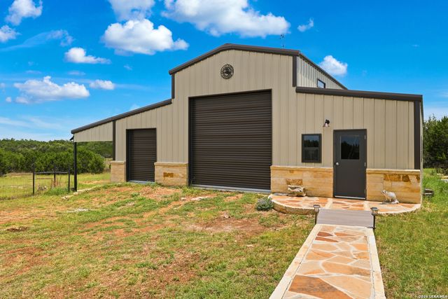 323 BOSQUE RDG, Spring Branch, TX 78070