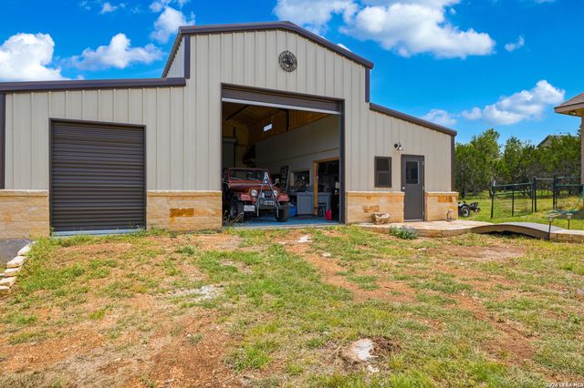 323 BOSQUE RDG, Spring Branch, TX 78070