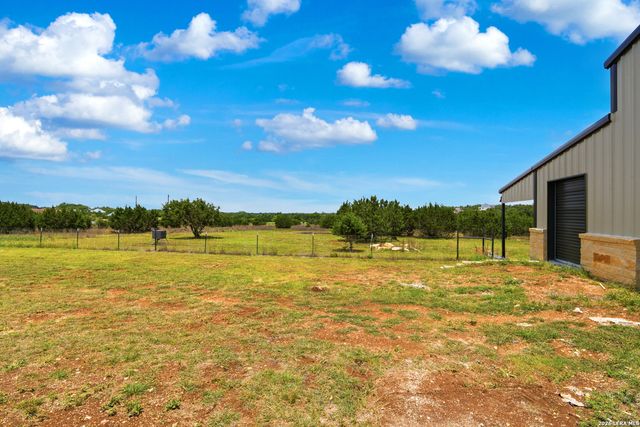 323 BOSQUE RDG, Spring Branch, TX 78070