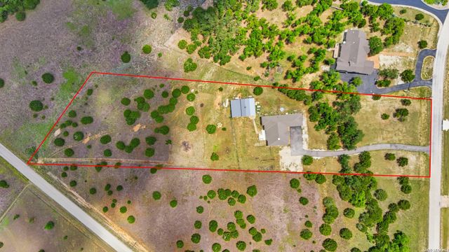 323 BOSQUE RDG, Spring Branch, TX 78070