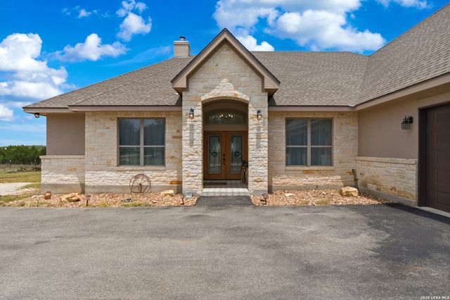 323 BOSQUE RDG, Spring Branch, TX 78070
