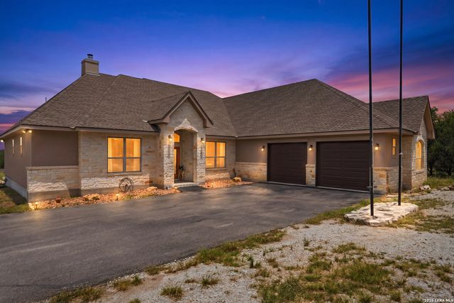 323 BOSQUE RDG, Spring Branch, TX 78070