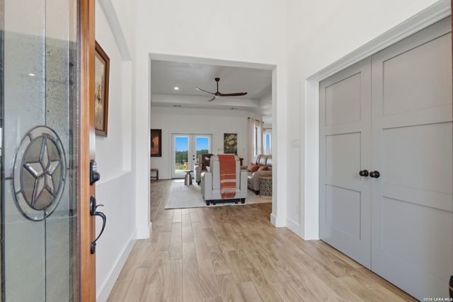 323 BOSQUE RDG, Spring Branch, TX 78070