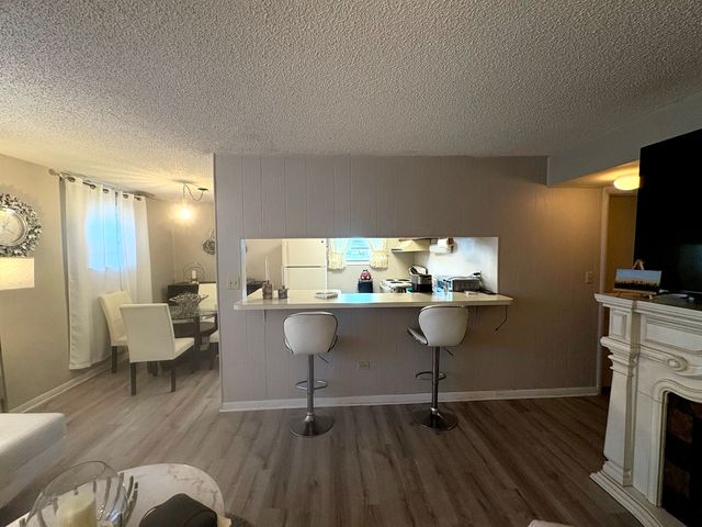 9507 Kelvin Lane 2331, Schiller Park, IL 60176