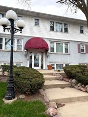 9507 Kelvin Lane 2331, Schiller Park, IL 60176