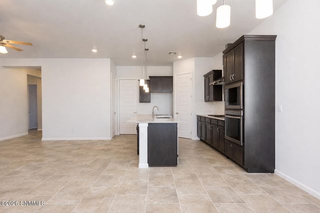 4027 Bravia Dove Loop, Las Cruces, NM 88001