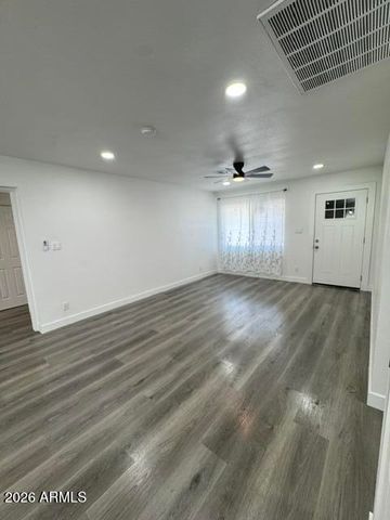 4533 W PALM Lane, Phoenix, AZ 85035