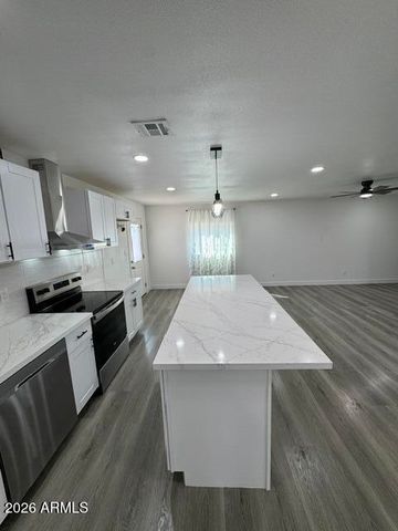 4533 W PALM Lane, Phoenix, AZ 85035
