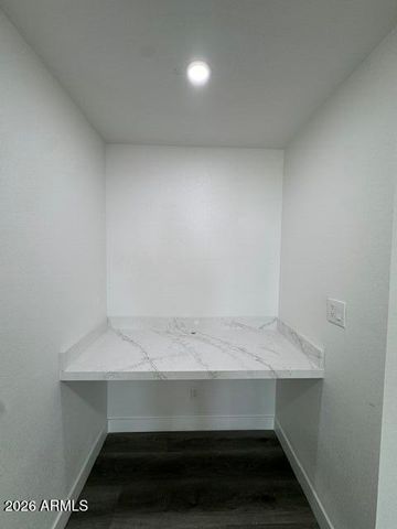 4533 W PALM Lane, Phoenix, AZ 85035