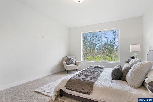 9324 Glory Ct NE, Salem, OR 97305