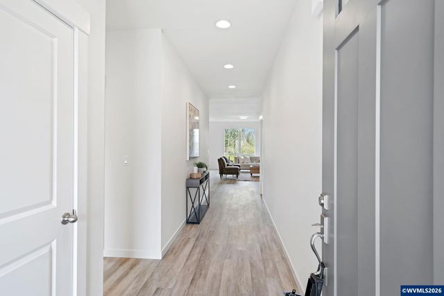 9324 Glory Ct NE, Salem, OR 97305