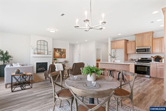 9324 Glory Ct NE, Salem, OR 97305