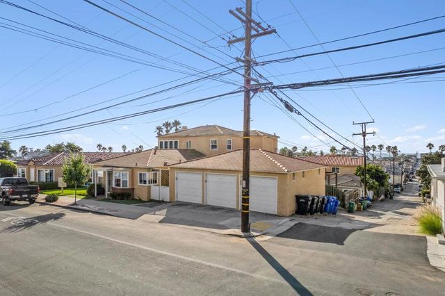 1564 Ebers St., San Diego, CA 92107