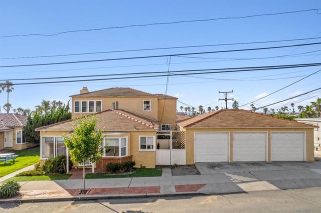 1564 Ebers St., San Diego, CA 92107