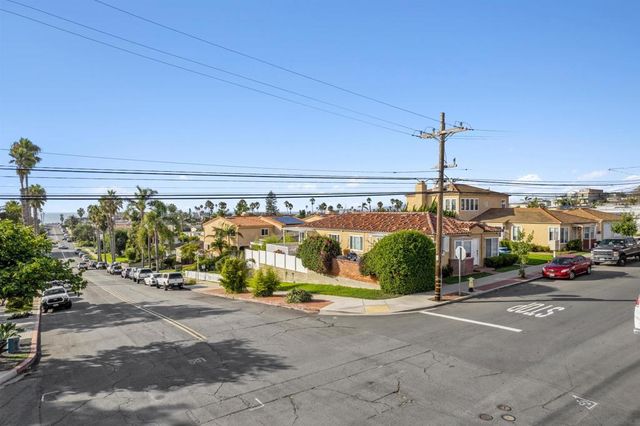 1564 Ebers St., San Diego, CA 92107