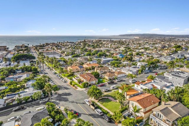 1564 Ebers St., San Diego, CA 92107