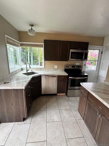 1564 Ebers St., San Diego, CA 92107