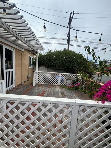 1564 Ebers St., San Diego, CA 92107