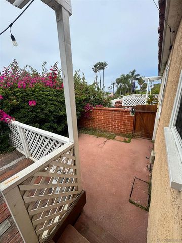 1564 Ebers St., San Diego, CA 92107