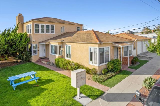 1564 Ebers St., San Diego, CA 92107