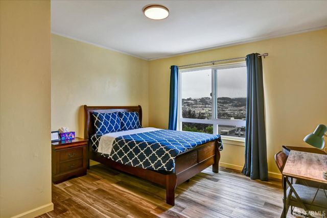 2067 Thomas Avenue, San Francisco, CA 94124