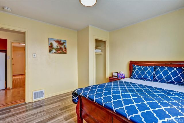 2067 Thomas Avenue, San Francisco, CA 94124