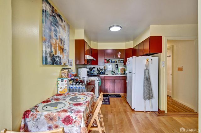2067 Thomas Avenue, San Francisco, CA 94124