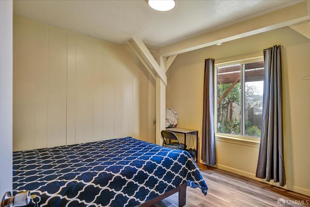 2067 Thomas Avenue, San Francisco, CA 94124