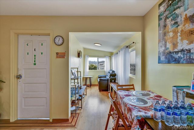 2067 Thomas Avenue, San Francisco, CA 94124