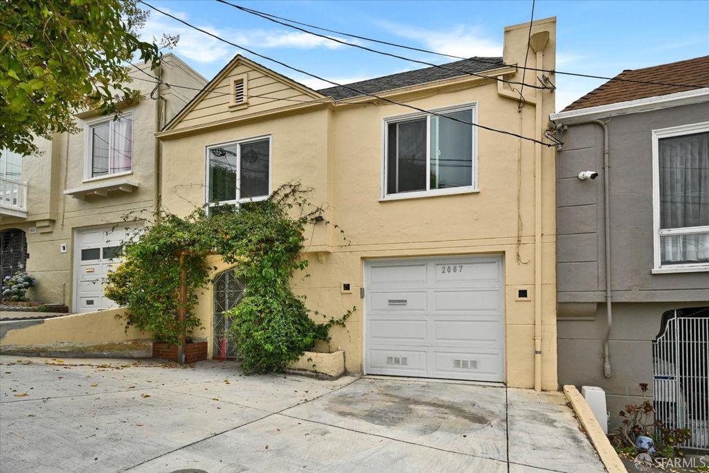 2067 Thomas Avenue, San Francisco, CA 94124
