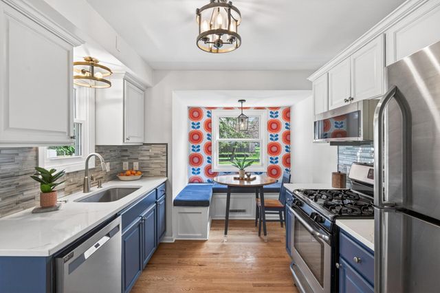 304 Lion Lane, Shoreview, MN 55126