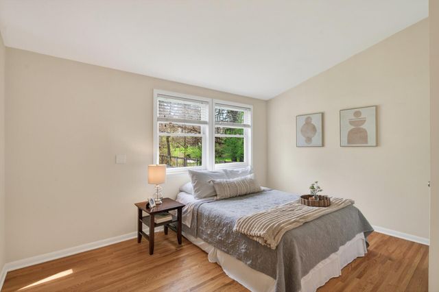 304 Lion Lane, Shoreview, MN 55126