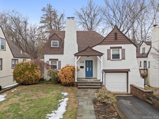 428 Chestnut Avenue, Mamaroneck, NY 10543