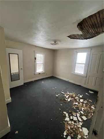 131 Pleasantview Ave, City Of But Se, PA 16001