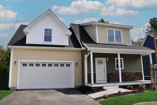 19 Willow Pond Circle Unit 19, Medway, MA 02053